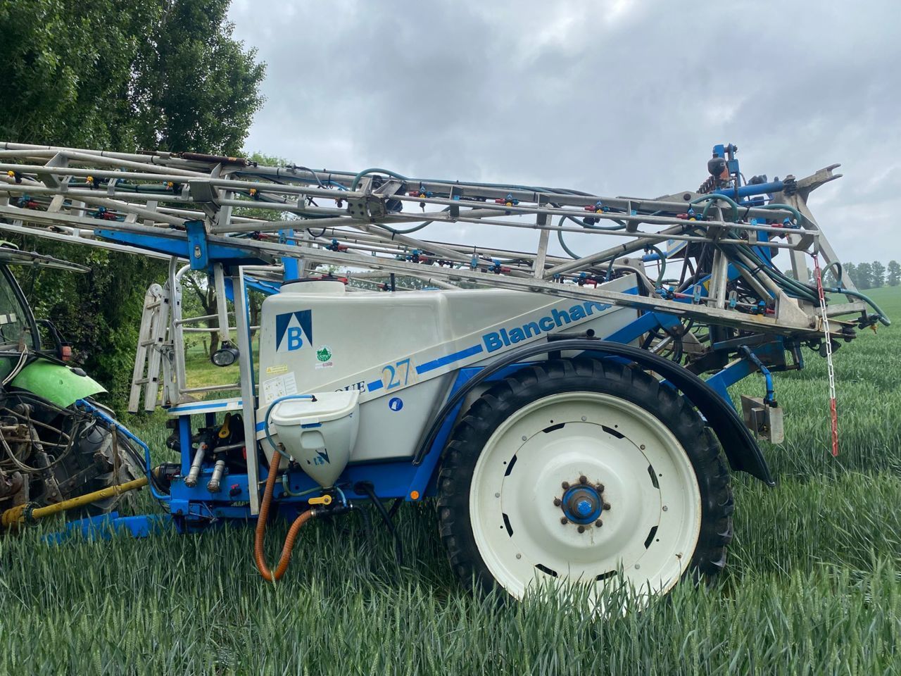 E-FARM: Blanchard atlantique 2800 - Opryskiwacz - id 2WAQESM - 11 000 € - Rok produkcji: 2003 - Francja