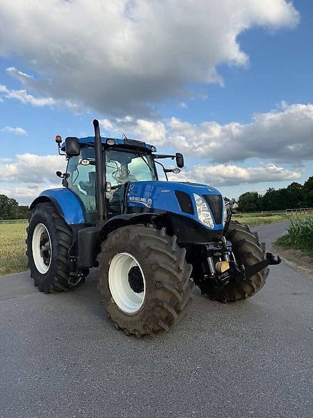 E-FARM: New Holland T7.250 - Tracteur - id ETZCEGN - 66 000 € - Année: 2012 - Lecture du nombre d'heure: 6 720,Puissance du moteur (chevaux): 230,Allemagne