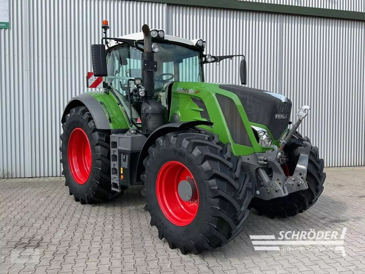 E-FARM: Fendt 824 Vario ProfiPlus - Tracteur - id 9HFCIRX - 119 885 € - Année: 2021 - Lecture du nombre d'heure: 4 493,Puissance du moteur (chevaux): 246,Allemagne