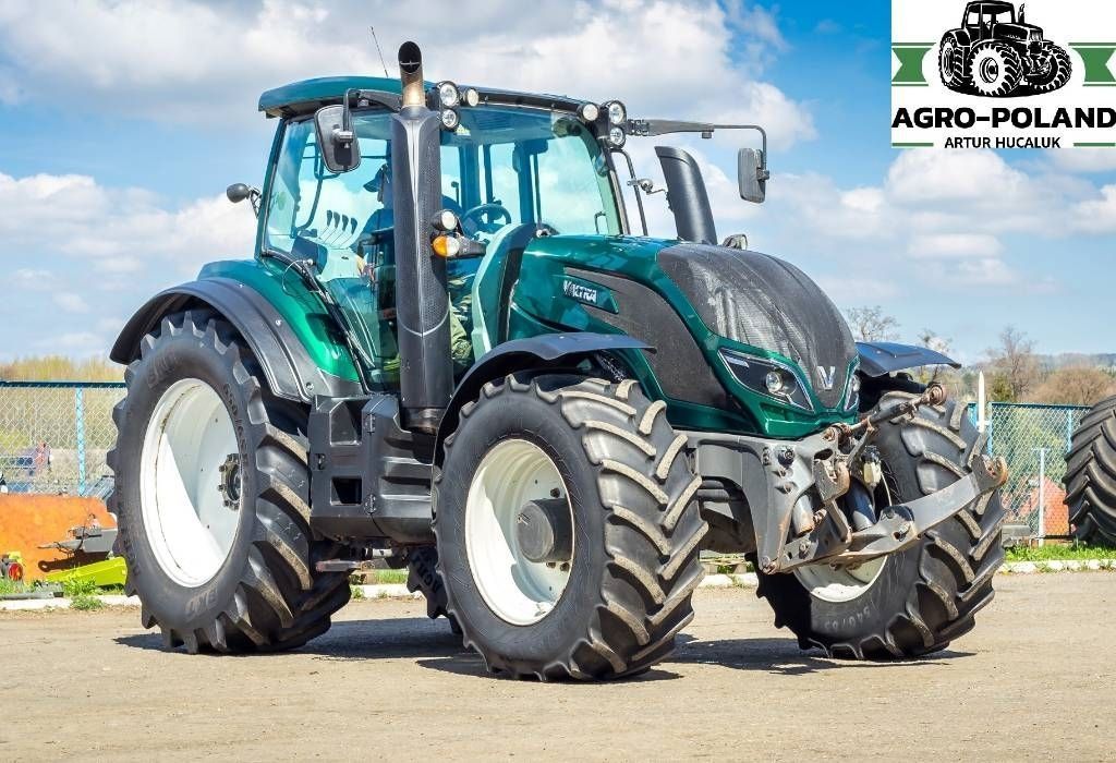 Valtra T 214 H Tractor €61,500