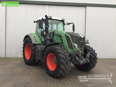 E-FARM: Fendt 828 Vario Profi - Τρακτέρ - id 6ADEZBT - 99.850 € - Χρονία: 2015 - Μετρητής ωρών: 5.000,Ισχύς κινητήρα: 286,88,Γερμανία