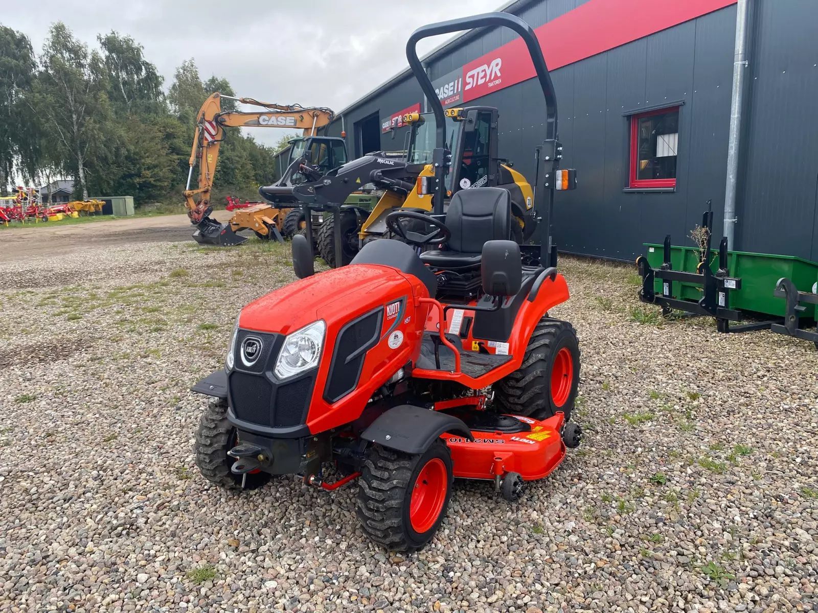 Kioti CS2520H Tractor