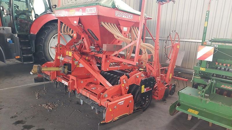 E-FARM: Maschio aliante - Semoir - id IECEI4E - 13 500 € - Année: 2010 - Allemagne