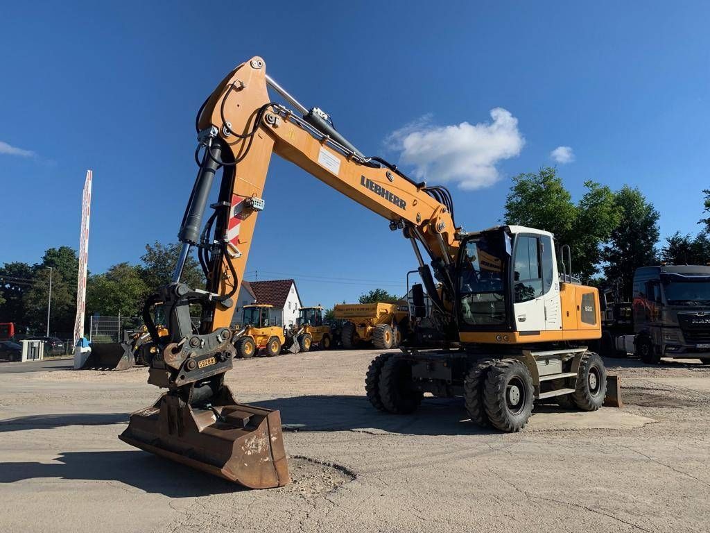 Liebherr a 920 litronic Wheeled excavator €65,500