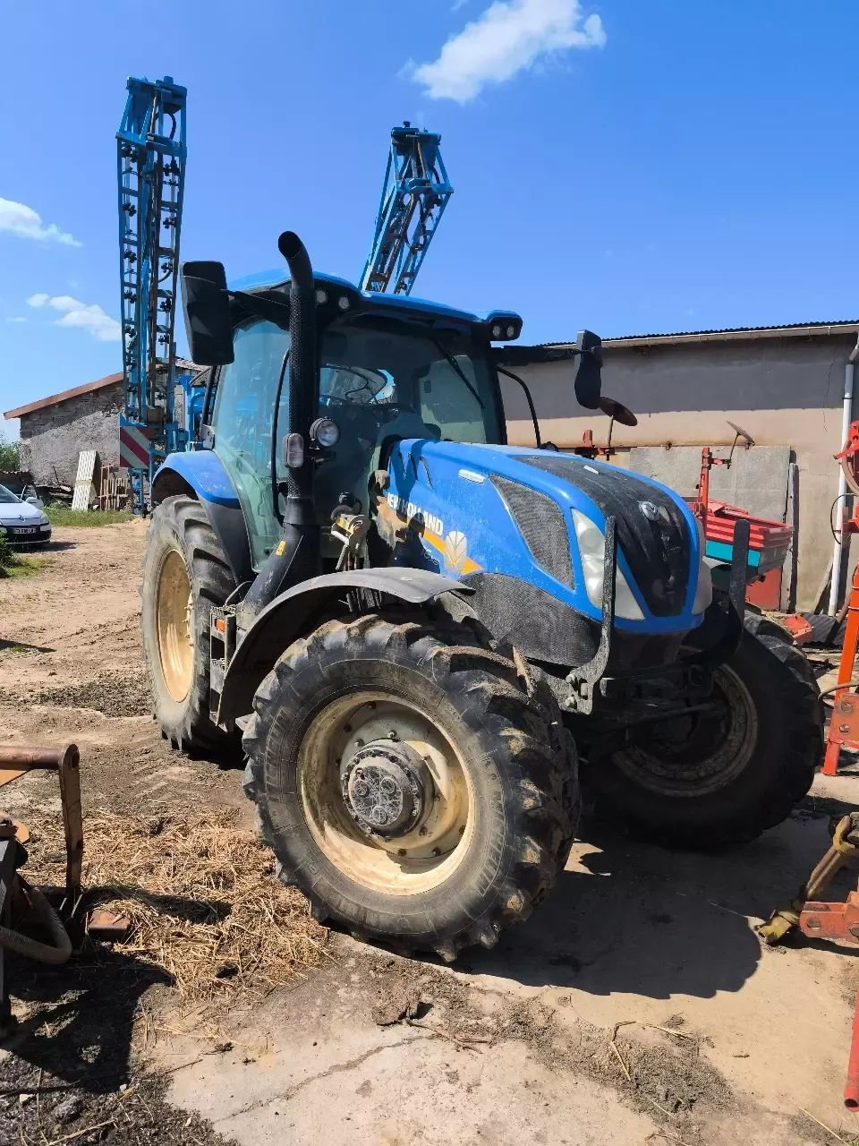 E-FARM: New Holland T6.145 - Tractor - id QR1NBMW - €69,000 - Year of construction: 2021 - Engine power (HP): 120,France