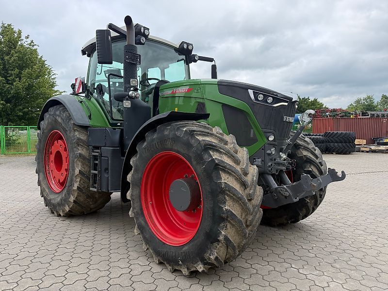 Fendt 942 Vario Profi Plus Tractor €208,500