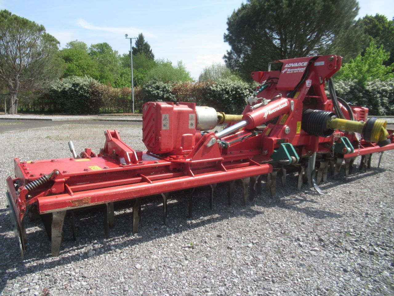 Kverneland advance ngh 101 Power harrow €19,000
