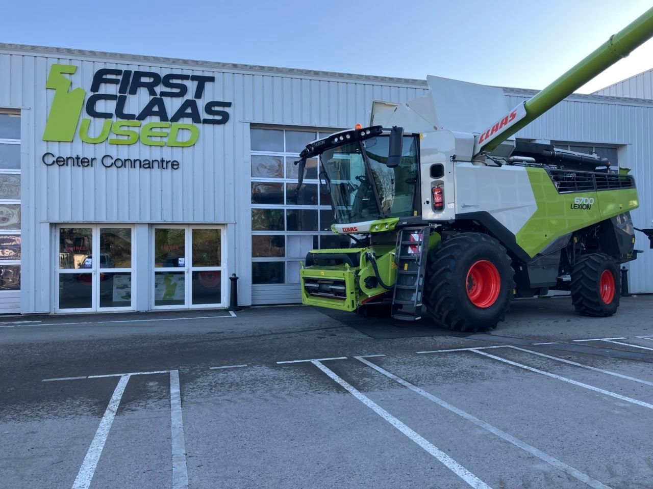 E-FARM: Claas Lexion 6700 - Mejetærsker - id PXZAUAD - Produktionsår: 2023 - Motortimer: 476,Motoreffekt (HP): 408,Frankrig