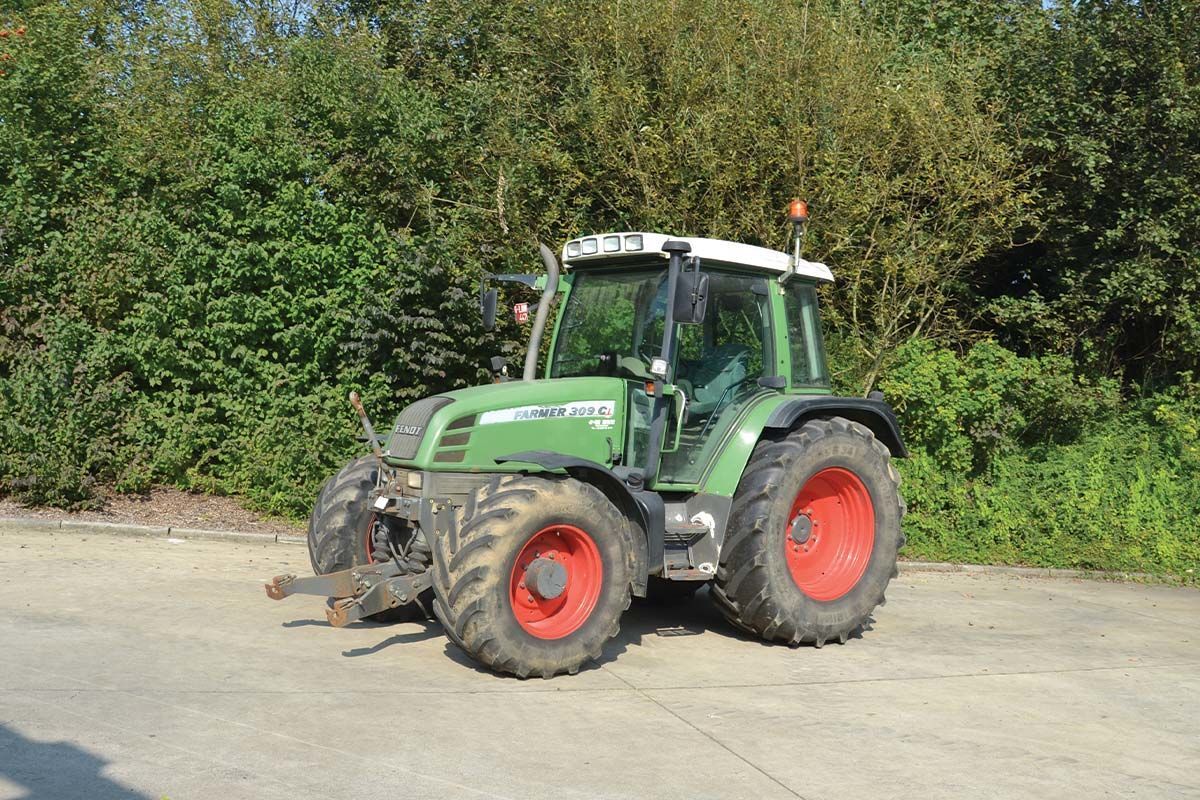 E-FARM: Fendt Farmer 309 Ci - Tracteur - id CNLCSPB - 32 000 € - Année: 2007 - Lecture du nombre d'heure: 9 000,Puissance du moteur (chevaux): 103,Belgique