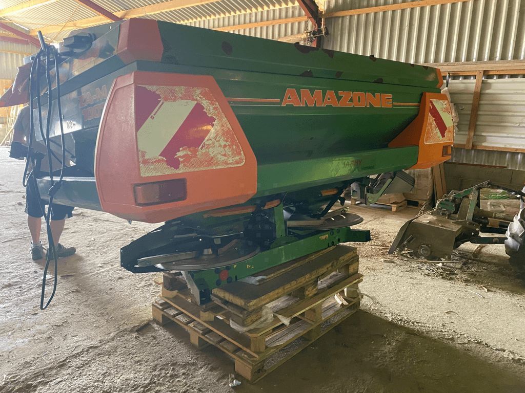 E-FARM: Amazone pretix - zam 1000 - Düngerstreuer - id TMLDQQI - 5.500 € - Baujahr: 2015 - Frankreich
