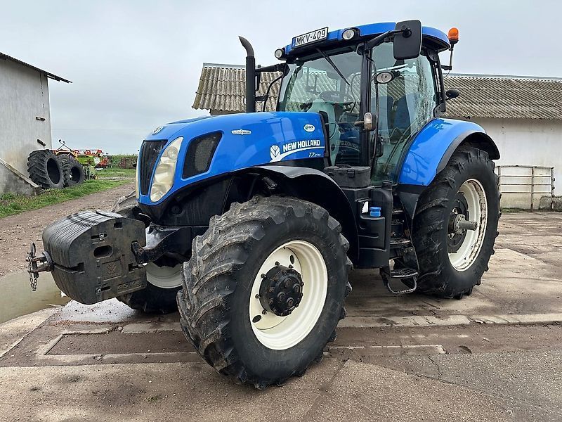 E-FARM: New Holland T7.270 - Tractor - id SLEUGUW - €45,180 - Year of construction: 2013 - Engine hours: 10,853,Hungary