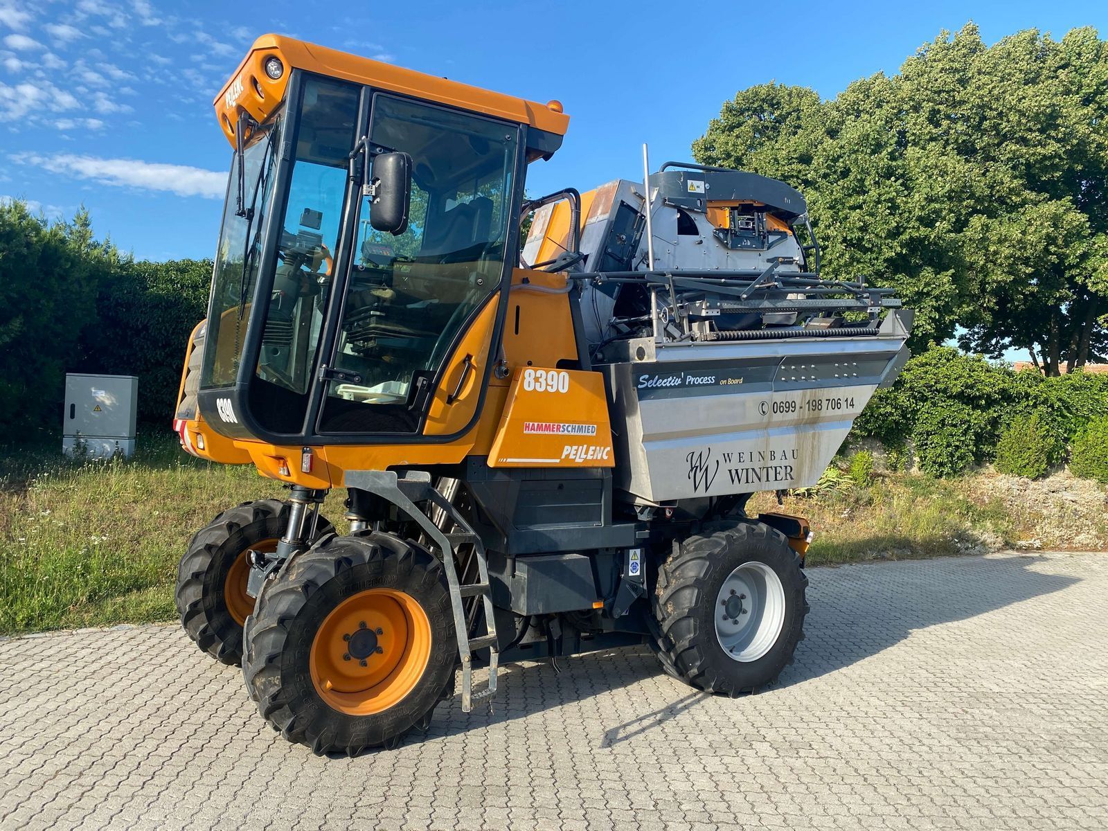 E-FARM: Pellenc traubenvollernter 8390 - Cosechadora de uvas - id PDXRYC2 - 50.000 € - Año: 2011 - Austria
