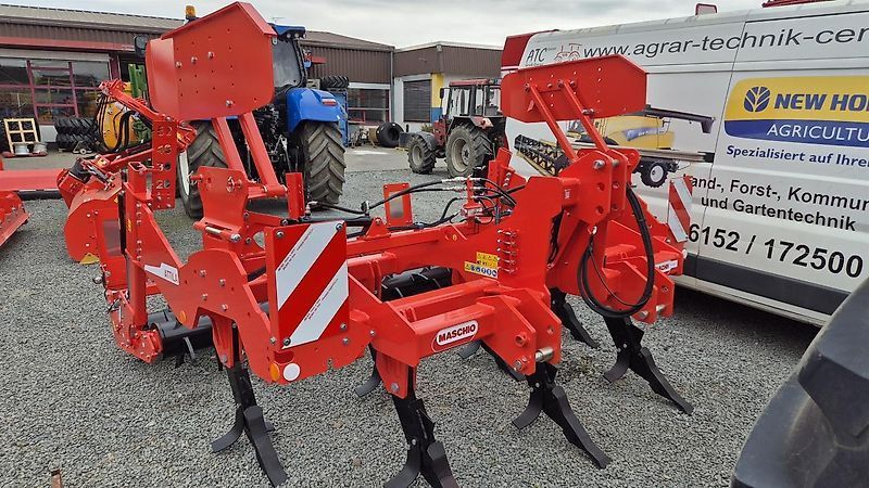 Maschio attila 300 + hydr. randbleche Egyéb talajművelés 14 750 EUR