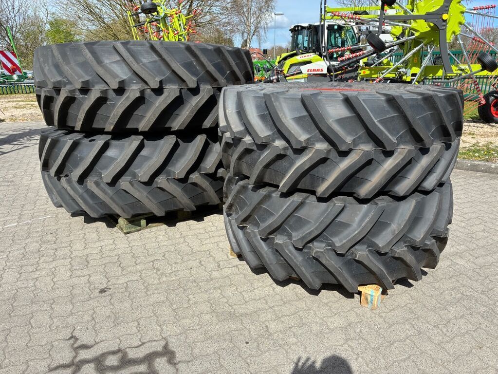 TRELLEBORG vf 710/75 r42 / vf 600/70 r34 Räder und Raupenlaufwerk 12.000 €