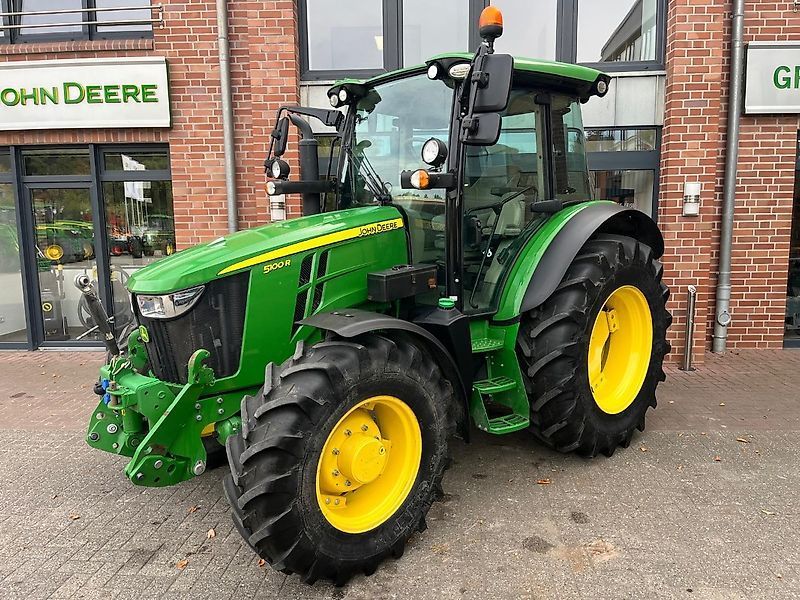 E-FARM: John Deere 5100 R - Tractor - id 6BH3RSN - €62,750 - Year of construction: 2018 - Engine hours: 1,630,Engine power (HP): 100,Germany