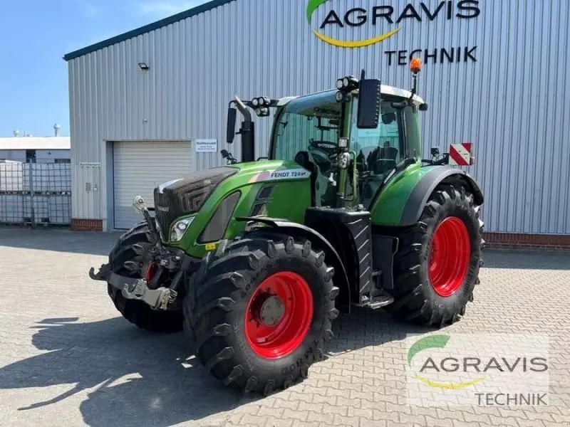 E-FARM: Fendt 724 Vario - Tractor - id YRJ8WLG - €99,900 - Year of construction: 2017 - Engine hours: 7,902,Engine power (HP): 237,Germany