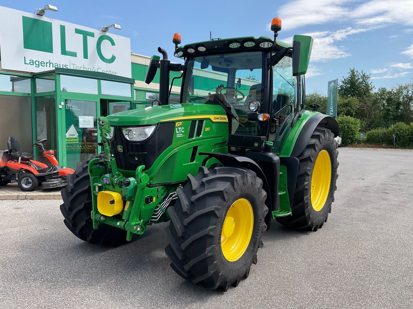 E-FARM: John Deere 6R 120 - Tractor - id FRLILNR - 128.600 € - Año: 2023 - Horas: 523,Potencia del motor: 120,Austria