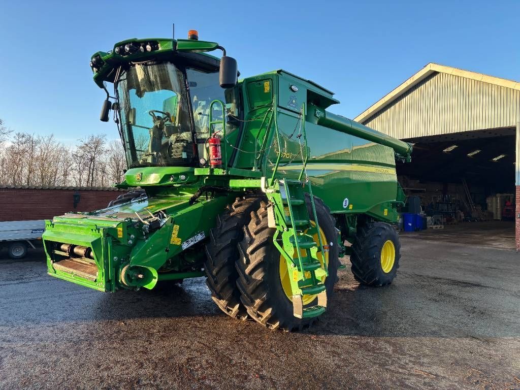 John Deere T 670 Combine harvester €274,325