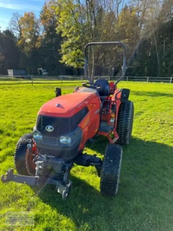 E-FARM: Kubota l1421 - Traktor - id RSCAZL4 - 22.000 € - Baujahr: 2018 - Abgelesene Motorstunden: 380,Motorleistung (PS): 45,Deutschland