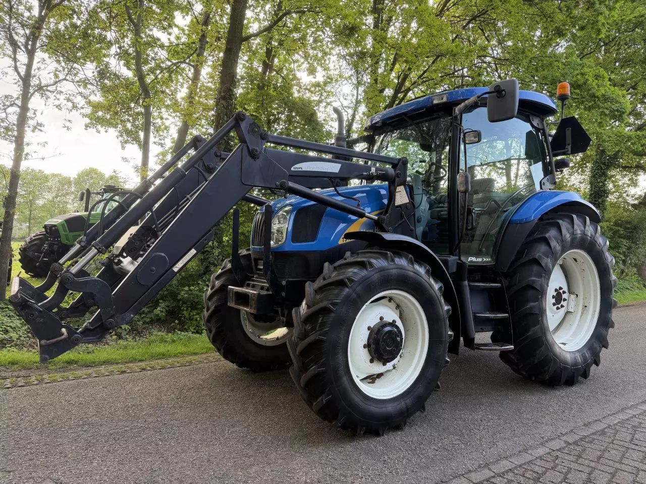New Holland TS 100 A Trattore