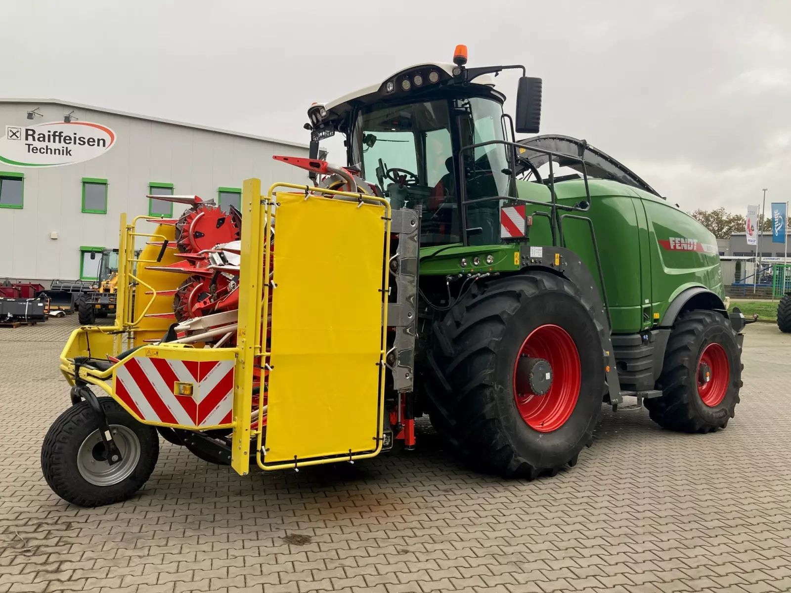 E-FARM: Fendt Katana 650 - Ensileuse automotrice - id SRSJ5BR - Année: 2022 - Lecture du nombre d'heure: 1 500,Allemagne
