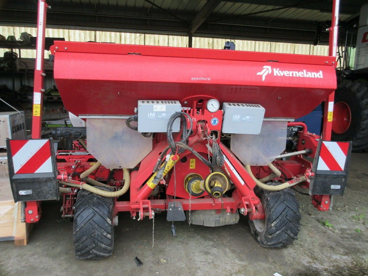 E-FARM: Kverneland semoir optima v 6 rangs - Precision drill - id EKAHVPG - €32,000 - Year of construction: 2022 - France