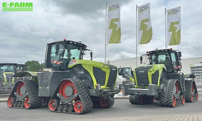 E-FARM: Claas Xerion 5000 TRAC TS - Tractor - id KVBC3F3 - €275,000 - Year of construction: 2021 - Engine hours: 2,213,Engine power (HP): 530,Germany