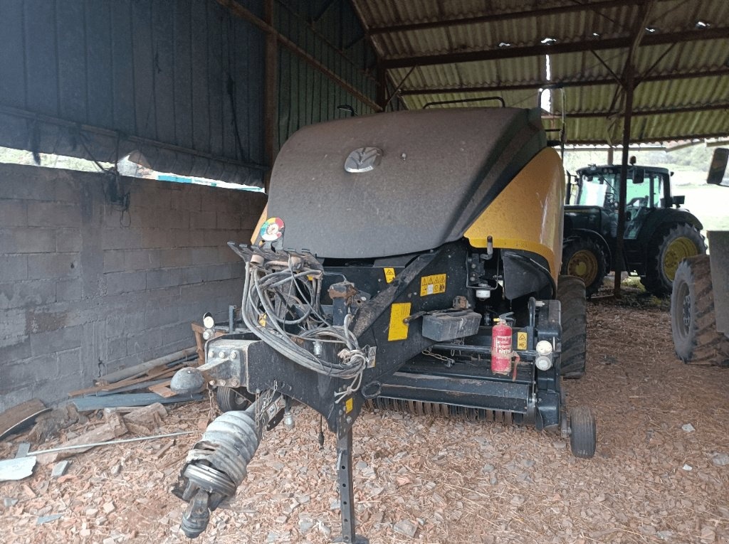 New Holland BB 1290 S baler €76,000