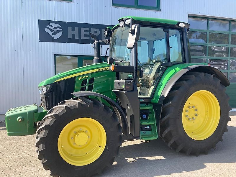 John Deere 6100 M Traktor 88 235 €