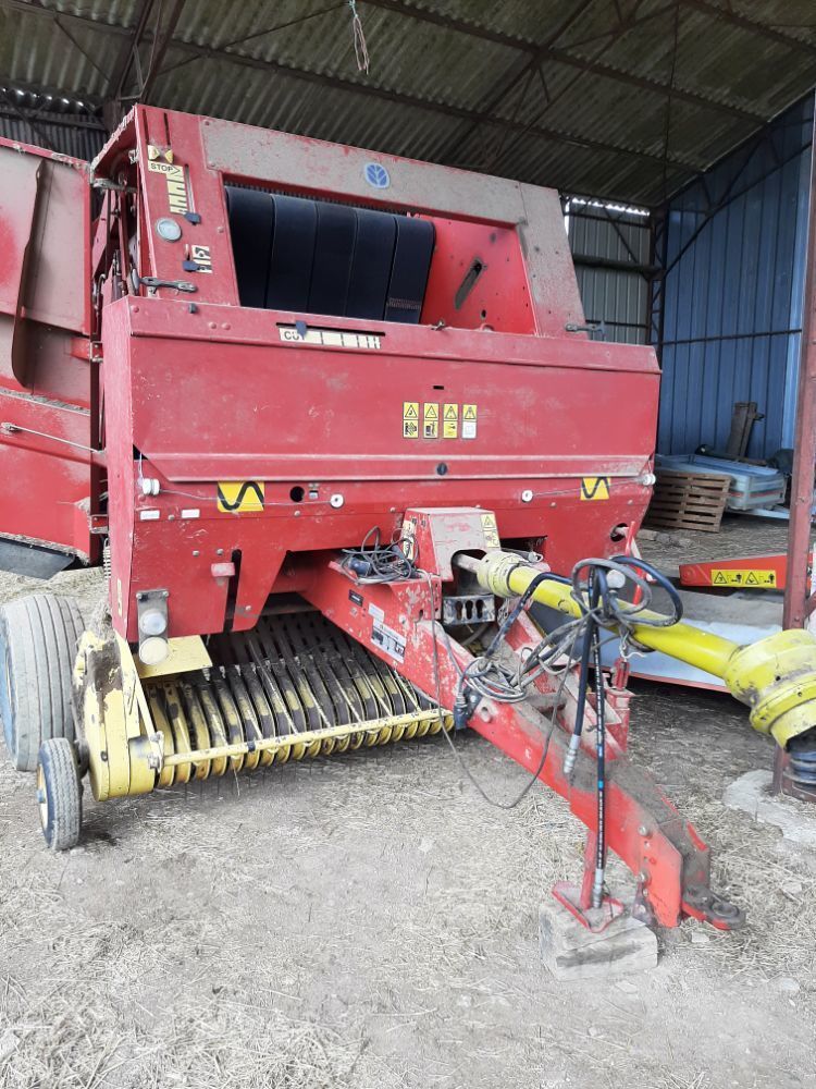 E-FARM: New Holland 648 - Ballenpresse - id 8IGAT45 - Baujahr: 1999 - Ballenanzahl: 15.000,Frankreich