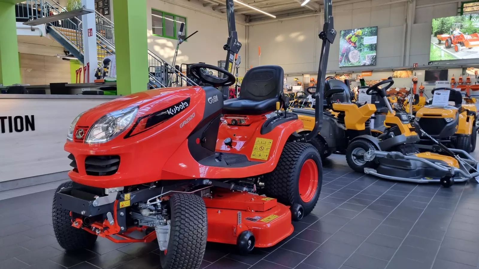 E-FARM: Kubota GR2120 S - Lawn mower - id 1HKLRTB - €11,900 - Year of construction: 2024 - Germany