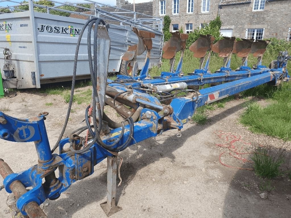 ÖVERUM 6 corps plough €9,000