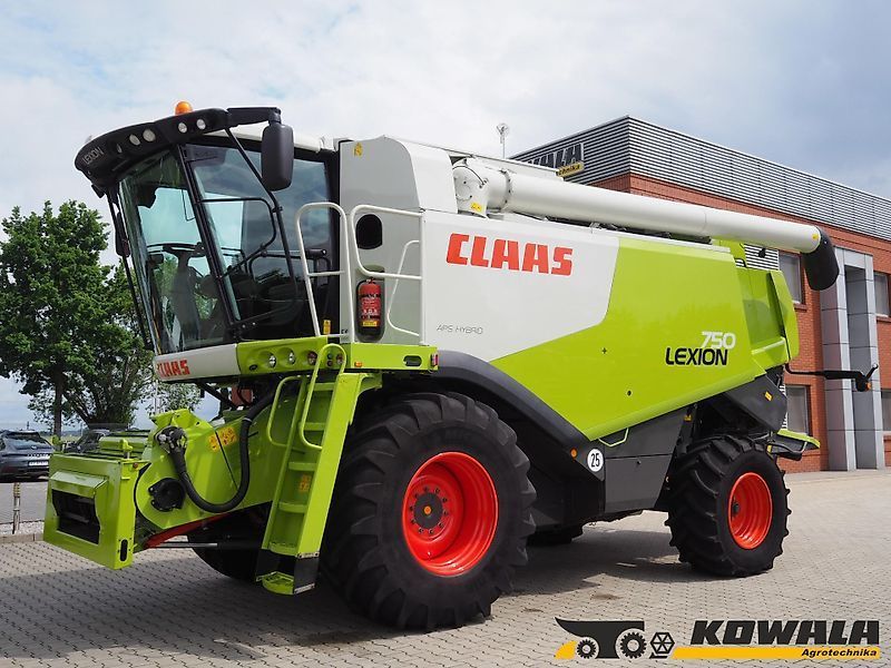 Claas Lexion 750 Kombajn zbożowy 129 000 €