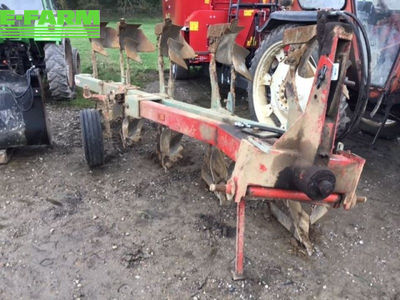 Other 5corps - Plough - id V9XDXD2 - €2,490 - Year of construction: 1998 | E-FARM