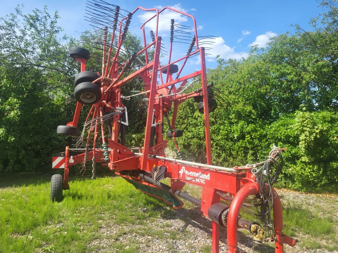 E-FARM: Kverneland 9476c - Tedder - id GGISHIC - €8,500 - Year of construction: 2013 - France