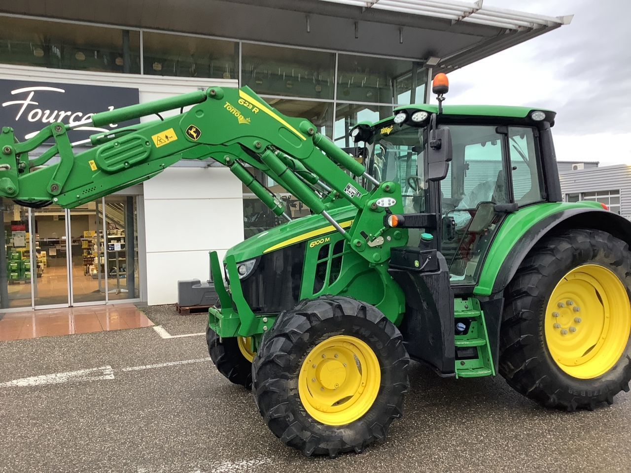 John Deere 6100M Tractor €65,000