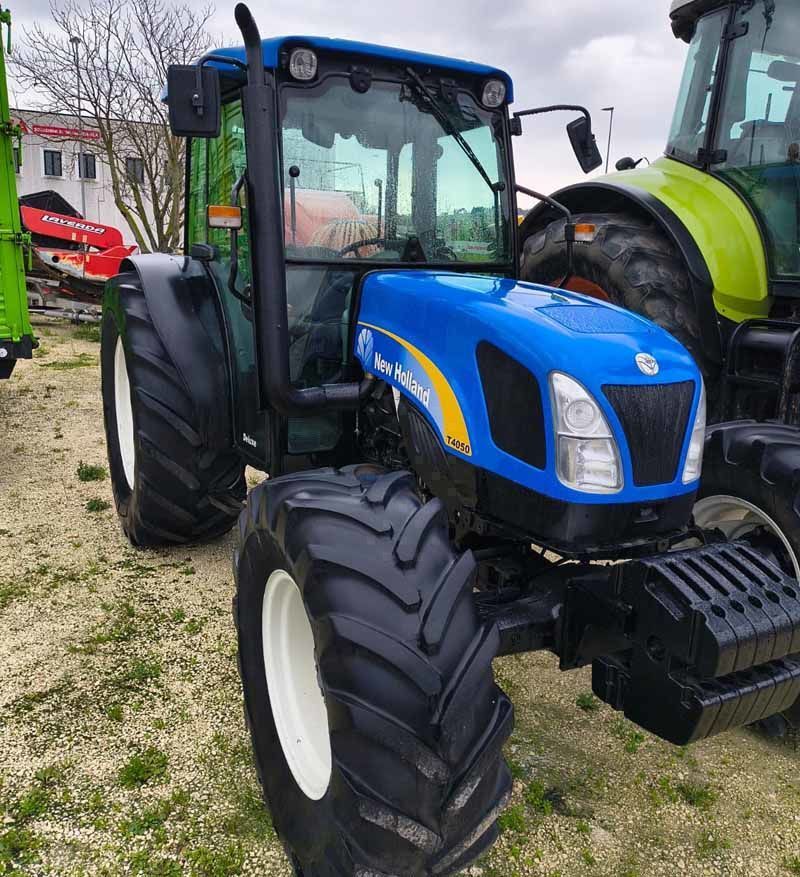 New Holland T 4050 Traktor