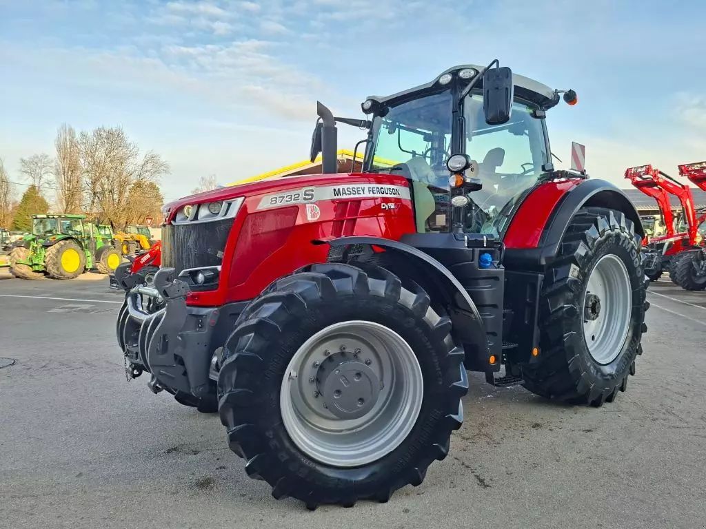 Massey Ferguson 8732 S Traktor 175 000 €