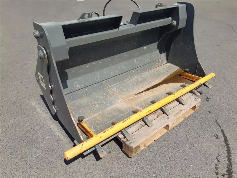 Bressel und Lade vors. klappschaufel m (4 in 1) Příloha 3 300 €