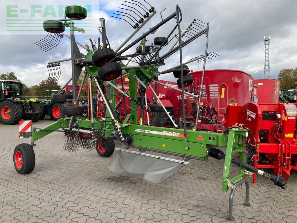Fendt Former 880 Tedder €20,500
