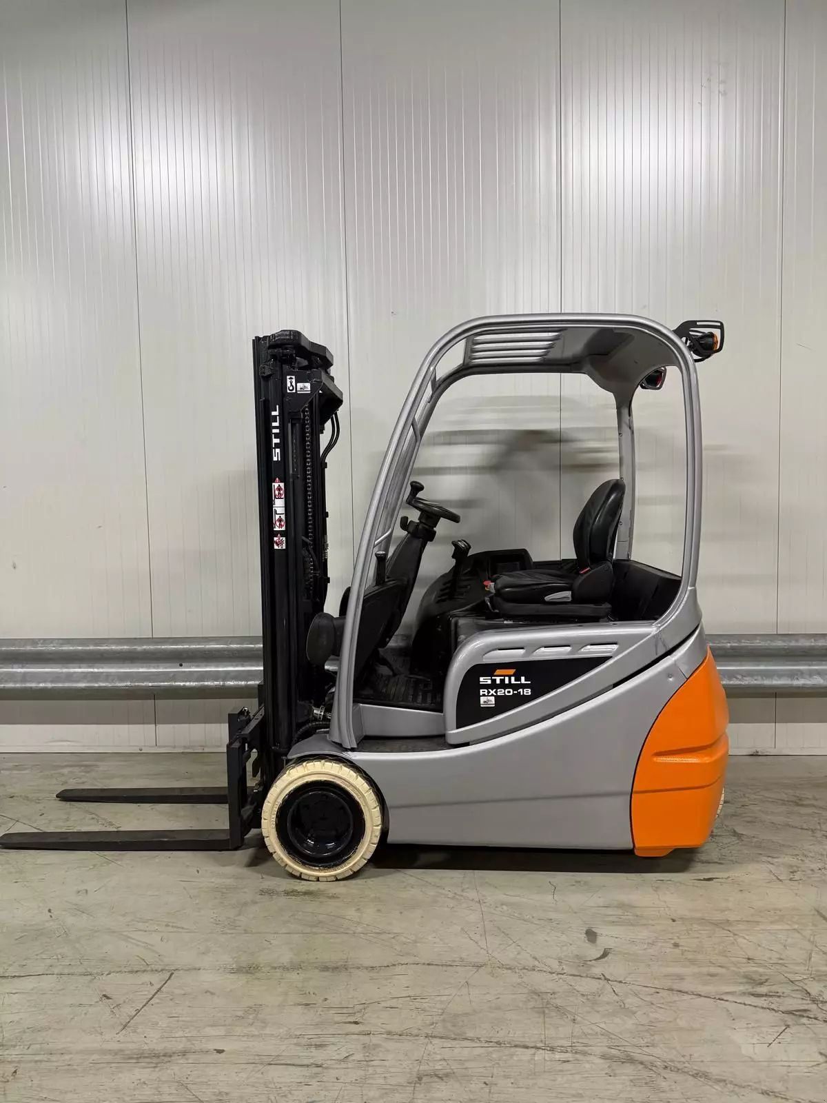 Still rx20-18 Chariot élévateur 10 350 €