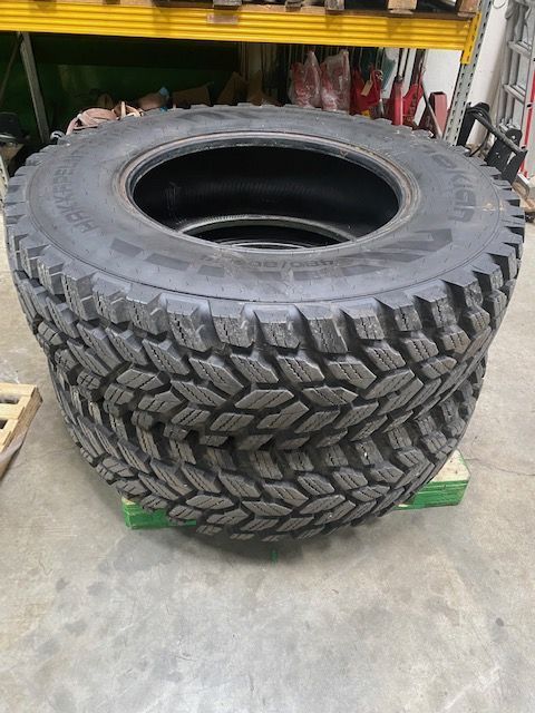 E-FARM: Nokian 480/80r34 + 400/80r24 - Räder und Raupenlaufwerk - id SBHESNZ - 4.917 € - Österreich