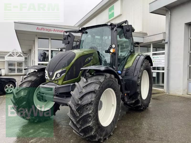 Valtra N155EA Tractor €79,000