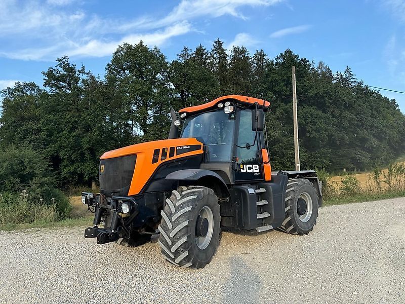 E-FARM: JCB Fastrac 3200 XTRA - Tractor - id J3U7EIM - €99,000 - Year of construction: 2013 - Engine hours: 2,900,Engine power (HP): 223,Germany