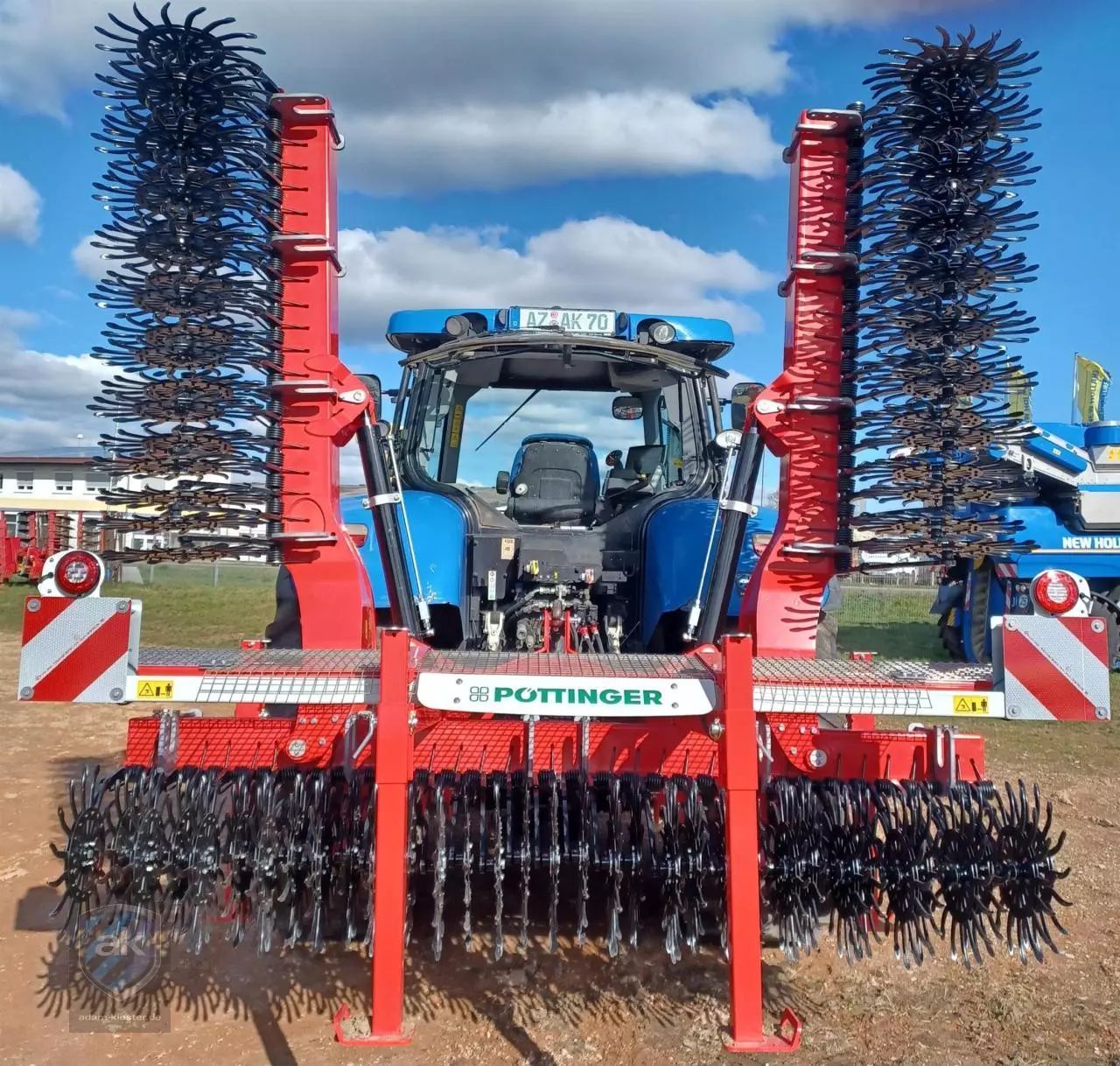 E-FARM: Pöttinger rotocare v 6600 - Rouleau compresseur - id X5QHL3K - 23 000 € - Année: 2023 - Allemagne