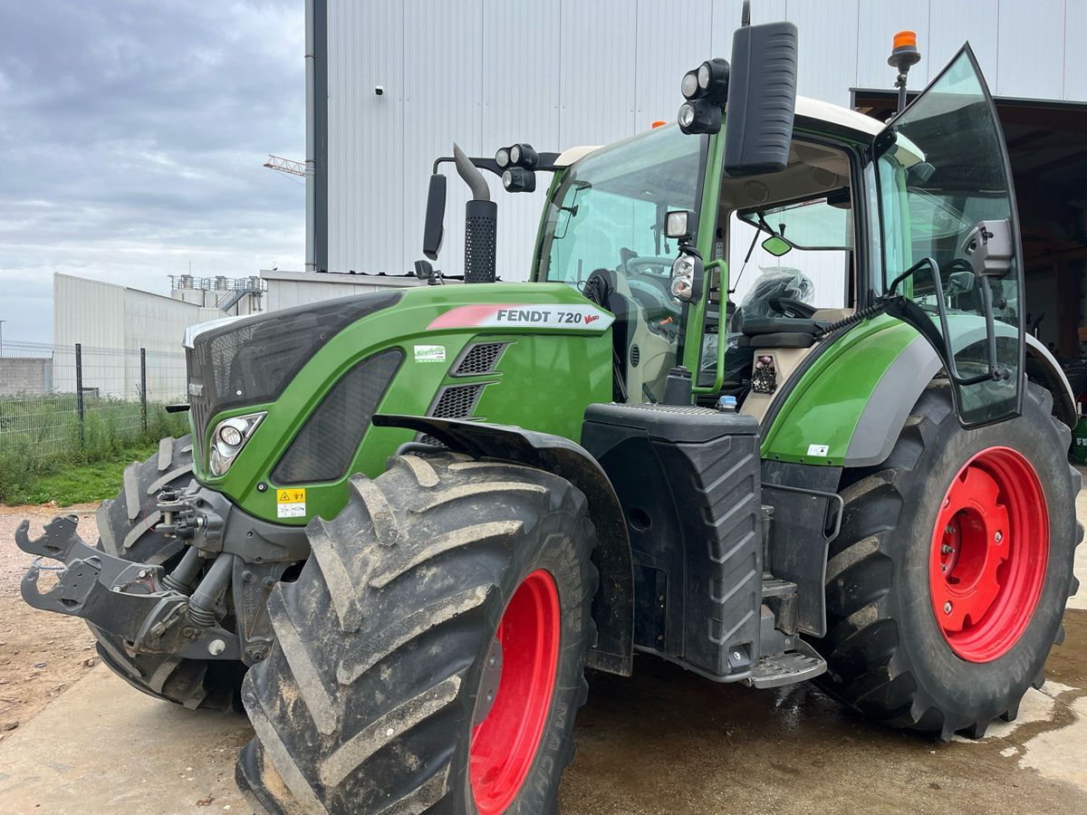 Fendt 720 Vario Profi Plus Traktorius 109 000 €