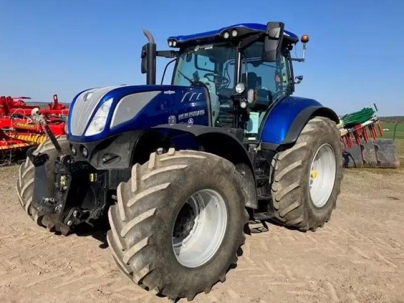 E-FARM: New Holland T7.270 - Traktor - id DB4KIK1 - 148.000 € - Produktionsår: 2022 - Motortimer: 1.627,Motoreffekt (HP): 240,Frankrig
