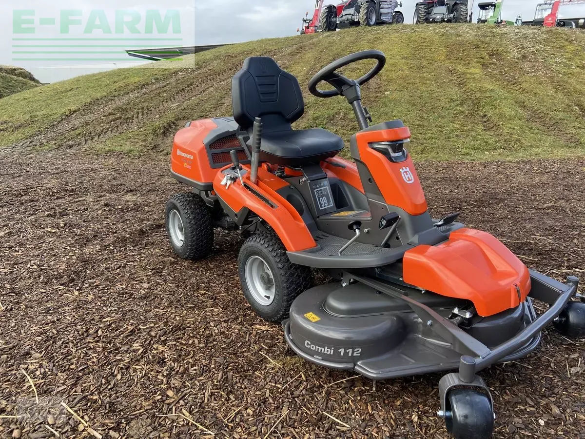 E-FARM: Husqvarna rider 320x awd 103cm & schneeschild - Rasenmäher - id FPBSQJ8 - 6.242 € - Österreich