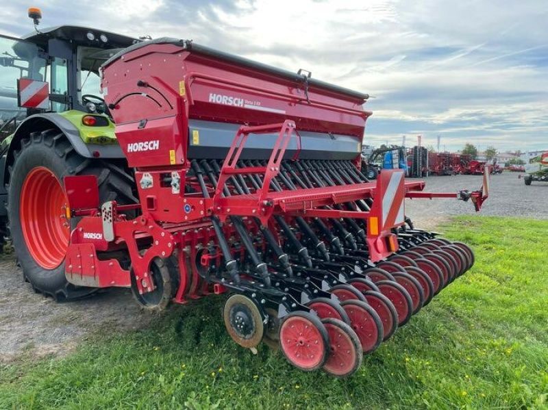 E-FARM: HORSCH versa 3 kr - Semoir - id ECFUUKW - 41 900 € - Année: 2021 - Allemagne