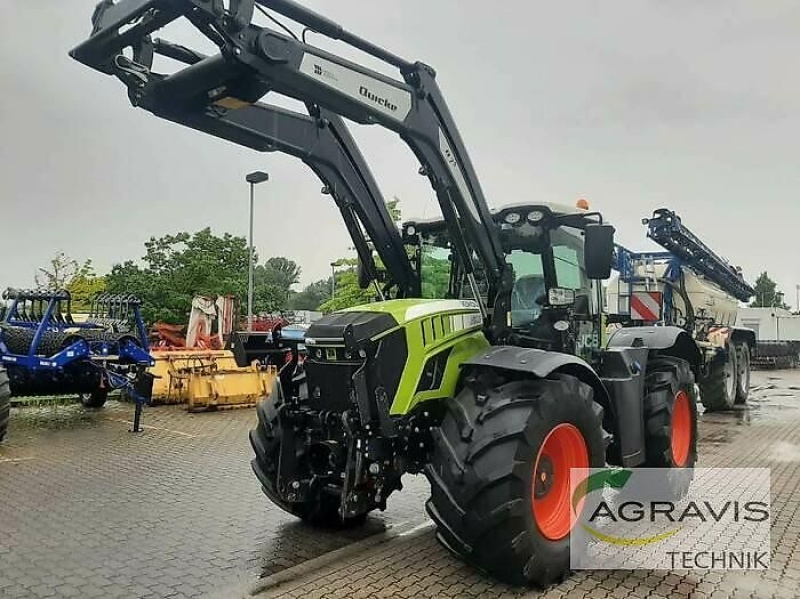 JCB Fastrac 4220 tractor €134,900